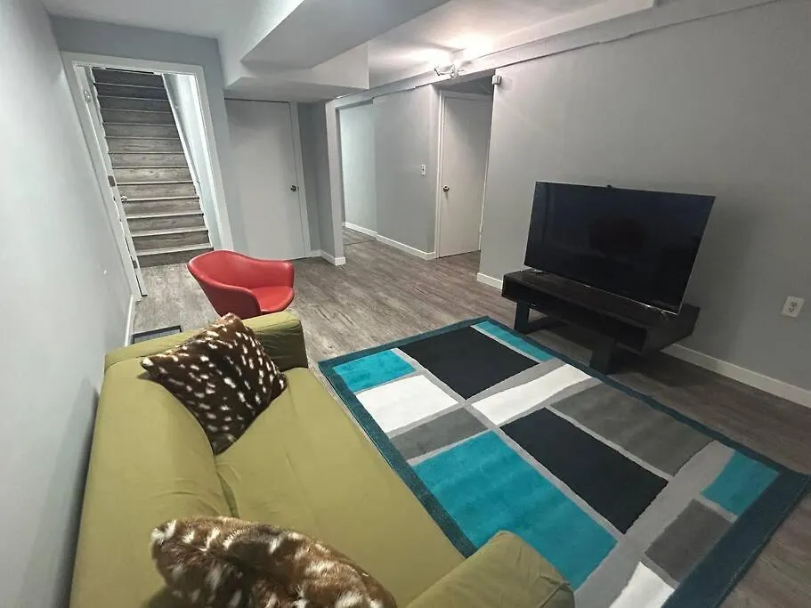 Cute Highlandpark Apartment Calgary Canada