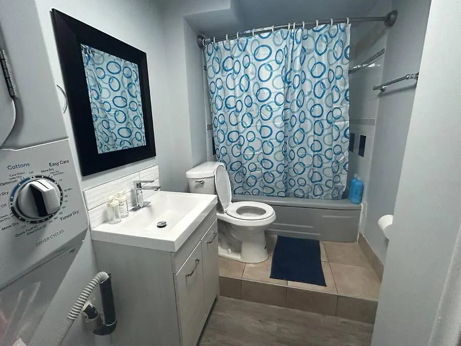 Cute Highlandpark Apartment Calgary